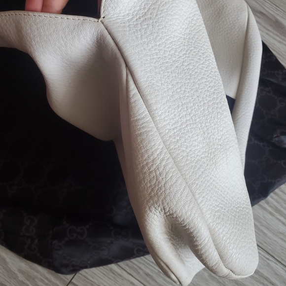 Gucci Leather Handbag - Picture 13 of 16